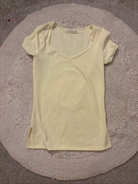 Ladies fitted yellow top
